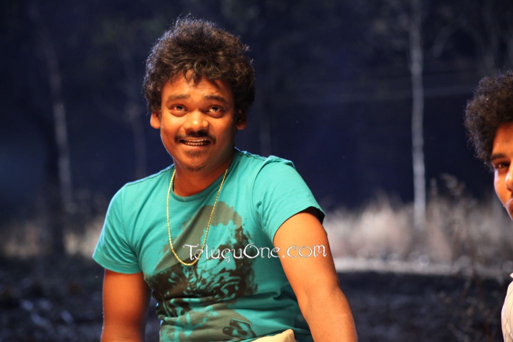Theatre Lo Movie Stills